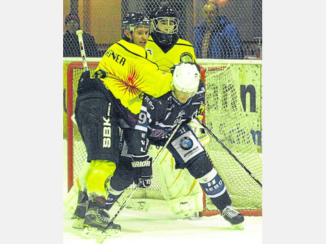 Lindau stoppen: Die Defensive der EAS ist gefordert. foto: df