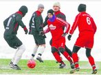 Gilching gewinnt Test im Berger Eisschrank
