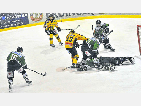 Gladiators am Boden: Nach den Niederlagen in Regensburg und gegen Bad Tölz (Foto) bleiben die Erdinger bis Saisonende Tabellenschlusslicht. foto: beet Gladiators am Boden: Nach den Niederlagen in Regensburg und gegen Bad Tölz (Foto) bleiben die Erdinger bis Saisonende Tabellenschlusslicht. foto: beet