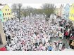 &Uuml;ber 2000 Hemdalenzen waren gekommen.