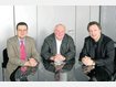 Wechsel in der Schulleitung: Erwin Kunesch (Mi.) geht in den Ruhestand, Holger K&uuml;st (li.) wird sein Nachfolger als Stellvertreter von Direktor Dr. Harald Vorleuter. Foto: acg