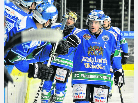 Schlag ein: Tim Regan besorgte den 1:1-Ausgleich f&uuml;r den SC Riessersee. Foto: sehr