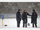 Dick eingepackt gab Otto Rehhagel im dichten Berliner Schneetreiben nach mehr als elf Jahren sein Comeback auf einem Bundesliga-Trainingsplatz.