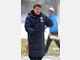Dick eingepackt gab Otto Rehhagel im dichten Berliner Schneetreiben nach mehr als elf Jahren sein Comeback auf einem Bundesliga-Trainingsplatz.