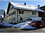 Armenhaus und Stierhaltung: Historische Gebäude in Garmisch-Partenkirchen auf der Verkaufsliste