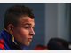 Im Training vor dem Achtelfinal-Hinspiel in der Champions League gegen den FC Bayern beweist Xherdan Shaqiri seine Polyvalenz (zu deutsch: Vielseitigkeit, Vielwertigkeit). Und diese bezieht sich nicht nur auf Fu&szlig;ball. Auch beim Speerwerfen macht der kommende FC-Bayern-Spieler eine gute Figur.