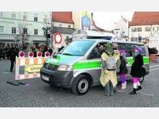 Polizei zieht Faschingsbilanz: 7502 Kontrollen - 50 Führerscheine gezwickt