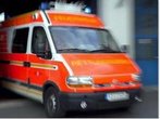 Fußgänger angefahren - Fahrerin flüchtet