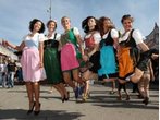 Wir suchen das "Mai-Madl 2012": Bewerben Sie sich!