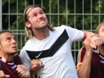 Solln mit zwei rote Karten in drei Minuten
