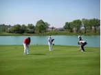Italien Emilia-Romagna: Golfen, Genießen und Gas geben