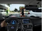 Volvo setzt auf Sicherheit: Volvo V40 serienmäßig mit Fußgänger-Airbag