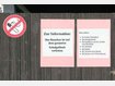 Hinweisschilder machen am Beruflichen Zentrum in Starnberg auf das strikte Rauchverbot auf dem Schulgel&auml;nde aufmerksam, die Sch&uuml;ler weichen auf die Von-der-Tann-Stra&szlig;e aus. Fotos: SvJ/AS