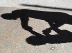 Drei Männer begrapschen 15-jähriges Mädchen