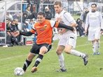 Volley in die Sommerpause - Oberhausens Wollenberg mit Kunstschuss