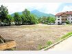 Das gut 2000 Quadratmeter gro&szlig;e Grundst&uuml;ck zwischen T&ouml;lzer Stra&szlig;e und Urtlm&uuml;hlweg gegen&uuml;ber dem Penny-Mark geh&ouml;rt jetzt der Gemeinde. Foto: arp
