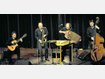 Auf eine fantasievolle Musikreise &uuml;ber den ganzen Globus nahmen Rudi Zapf und Zapf&rsquo;nstreich das begeisterte Publikum im Jakobmayer. foto: weingartner