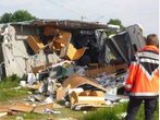 Grafing - S-Bahn prallt mit Wohnmobil zusammen