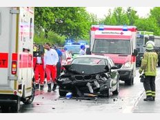 Zwei Verletzte nach Auffahrunfall