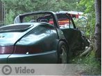 Ebersberg/Hohenlinden: Porsche-Cabrio rast frontal gegen Baum