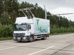 Lastwagen unter Strom: E-Highway auf der Autobahn