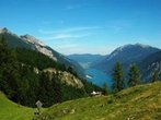 Auf den Spuren des Steinöls am Achensee