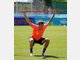 Am vierten Tag des Trainingslagers am Gardasee haben die Spieler des FC Bayern wieder schwer geschuftet, aber auch zum Spaß schon mal das Siegerfoto für die kommende Saison einstudiert. Am vierten Tag des Trainingslagers am Gardasee haben die Spieler des FC Bayern wieder schwer geschuftet, aber auch zum Spaß schon mal das Siegerfoto für die kommende Saison einstudiert.