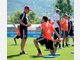 Am vierten Tag des Trainingslagers am Gardasee haben die Spieler des FC Bayern wieder schwer geschuftet, aber auch zum Spaß schon mal das Siegerfoto für die kommende Saison einstudiert. Am vierten Tag des Trainingslagers am Gardasee haben die Spieler des FC Bayern wieder schwer geschuftet, aber auch zum Spaß schon mal das Siegerfoto für die kommende Saison einstudiert.