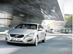 Volvo V60 Plug-in-Hybrid braucht eigentlich keinen Tank, denn er fährt (fast) nur grün