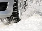 Winterreifen im Test: Sparen kann gefährlich werden
