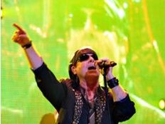 Scorpions feiern Abschied von Rockband - umjubeltes Konzert in Olympiahalle München