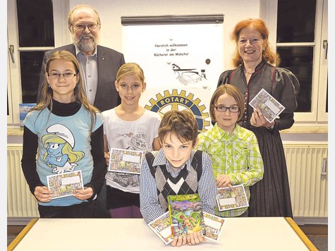 Nur Gewinner: Organisator Wilfried Funke und Schongaus Grundschul-Rektorin Ursula Heitmeier mit (v.l.) Anja Grams, Lisa Strenge, Jonas Hentschke und Sarah Strommer. foto: fra Nur Gewinner: Organisator Wilfried Funke und Schongaus Grundschul-Rektorin Ursula Heitmeier mit (v.l.) Anja Grams, Lisa Strenge, Jonas Hentschke und Sarah Strommer. foto: fra