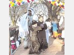 Fasching in der Hofmark: Dem schwarzen Steinbock sind zu viele Grüne da