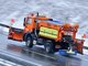Streu-und R&auml;umfahrzeuge sind bei Schnee und Eis auf der Landstra&szlig;e und Autobahn im Einsatz.