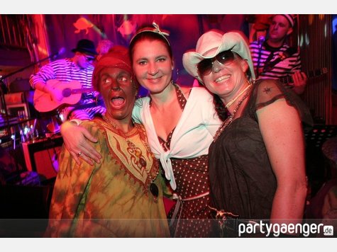 Fasching in Bad T&ouml;lz/Wolfratshausen - Kehraus im Kesselhaus mit den Oache Brothers Teil 1