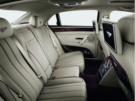 Bentley Flying Spur: Luxuslimousine