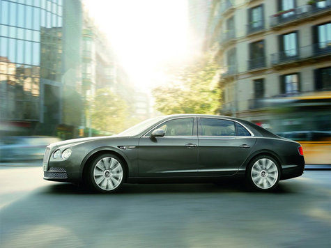 Bentley Flying Spur: Luxuslimousine