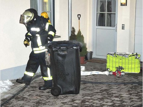 Bei Loiting im Landkreis Erding ist es zu einem Kellerbrand gekommen.
