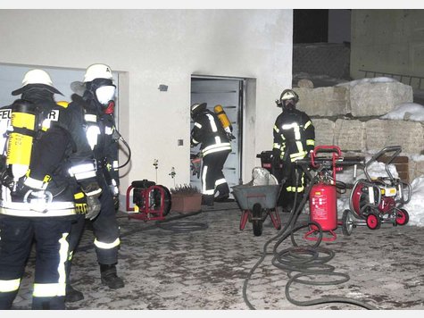 Bei Loiting im Landkreis Erding ist es zu einem Kellerbrand gekommen.