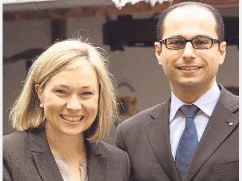 Sie kämpfen Seite an Seite für den Sprung in den Landtag: Doris Rauscher und Mahmoud Al-Khatib. Foto: Stegmann Sie kämpfen Seite an Seite für den Sprung in den Landtag: Doris Rauscher und Mahmoud Al-Khatib. Foto: Stegmann