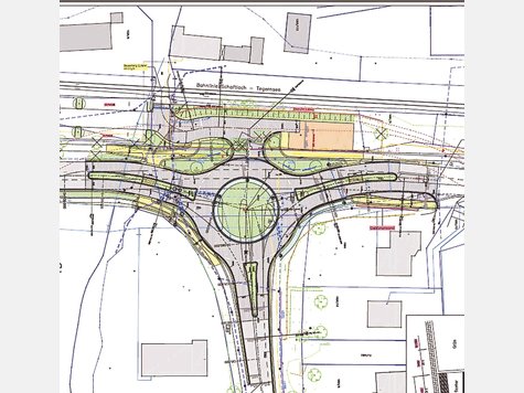 Ein Rondell mit 23 Metern Durchmesser ist Mittelpunkt des neue Kreisverkehrs. Fast eine Million Euro wird die Realisierung kosten. Grafik: Ertl/Staatliches Bauamt Rosenheim Ein Rondell mit 23 Metern Durchmesser ist Mittelpunkt des neue Kreisverkehrs. Fast eine Million Euro wird die Realisierung kosten. Grafik: Ertl/Staatliches Bauamt Rosenheim