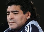 Diego Maradona gratuliert FC Bayern München zu Pep Guardiola