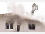 Brand in Gerätehalle