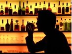 Alkohol-Konsum in Deutschland: Bürger trinken eine Badewanne voll Alkohol