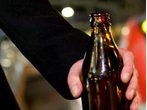 Gefährliche Körperverletzung: Schlägerei: Schüler sticht mit Bierflasche zu
