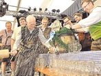 Frühlingsfest-Auftakt: Drei Schläge bis zur Bierdusche