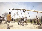 Maibaum: 40 Mann packen an