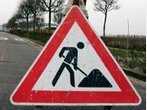 Untersendling: Unfallflucht endet an einem Baum