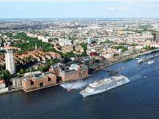 MS Europa 2 auf ihrer Premierenfahrt