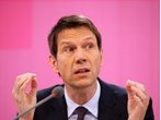 Telekom-Chef verteidigt Internet-Tempo-Bremse